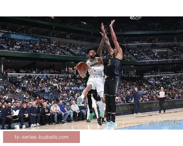 勇士八人上双胜灰熊里程碑格林 勇士八人上双胜灰熊里程碑格林